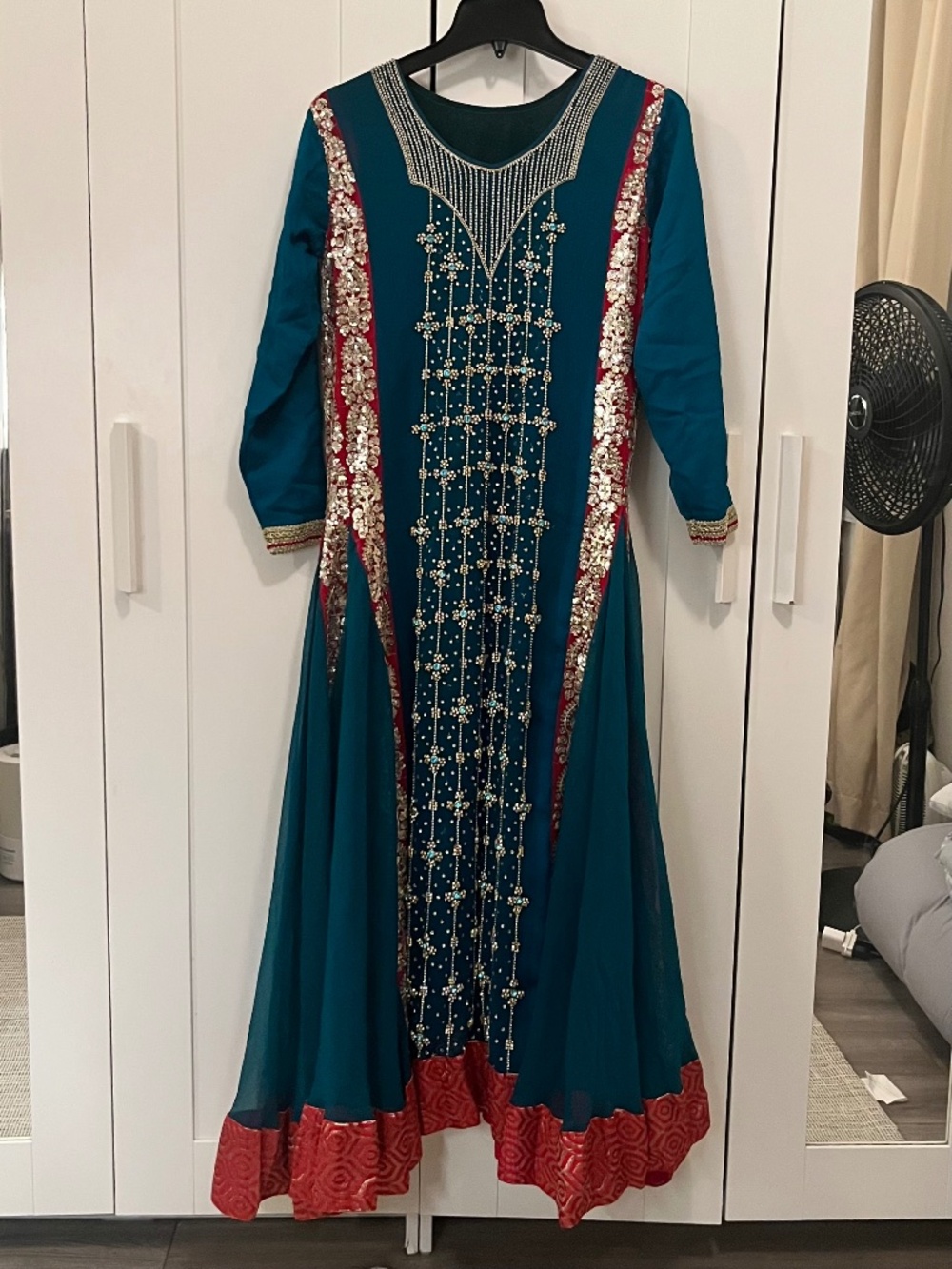green and red desi 3-piece dress, pakistani indian dress